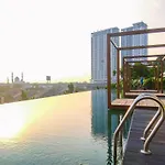 Comfort Living Studio At Grand Kamala Lagoon Apartment By Travelio