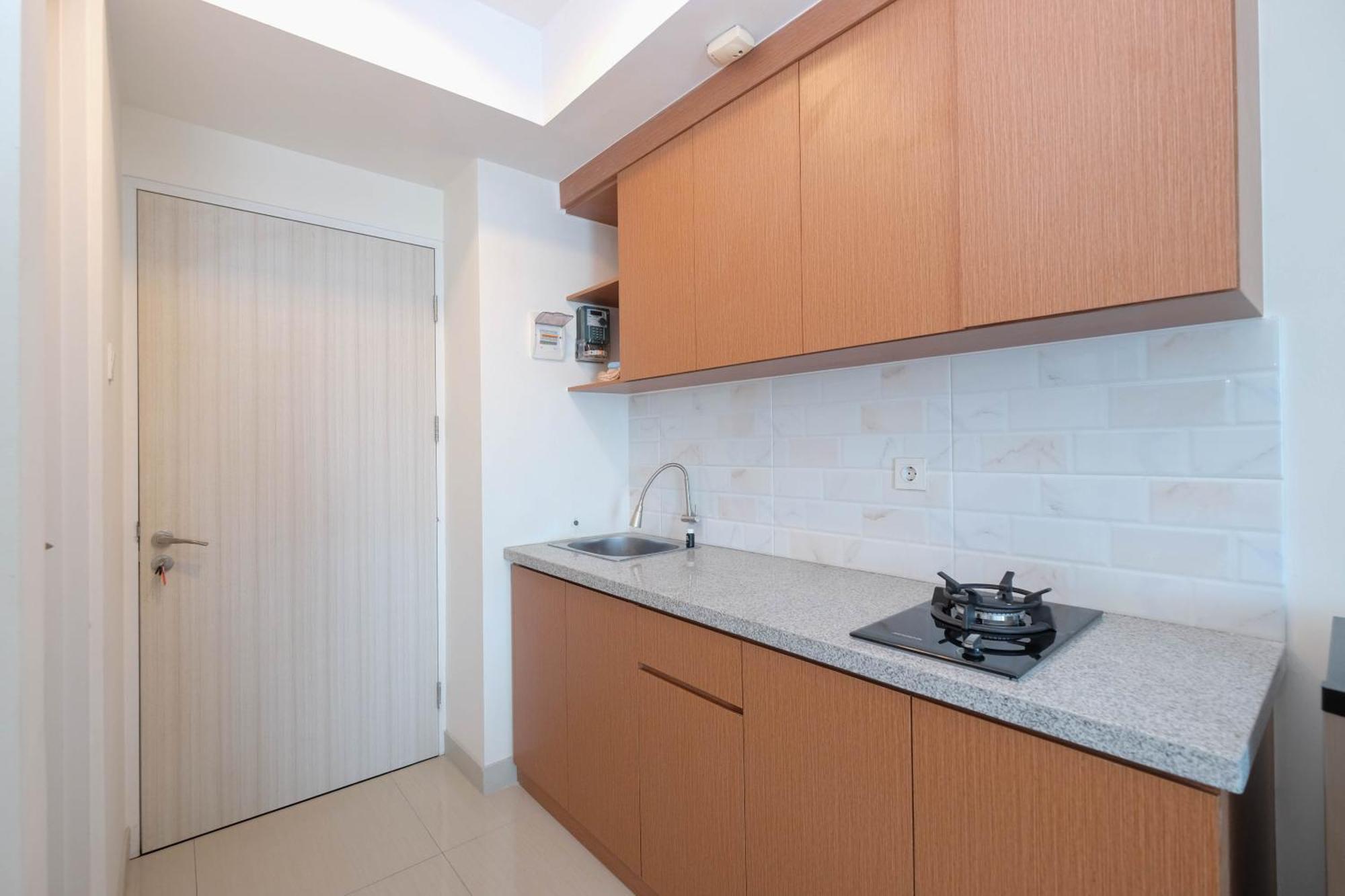 Comfort Living At Grand Kamala Lagoon By Travelio Apartemen